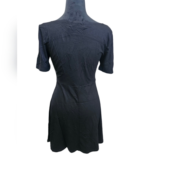 NWT Short Sleeve Scoop Neck Fit & Flare Mini Dress Black Small - Picture 7 of 7